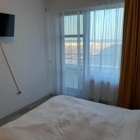 Dorin * Mamaia