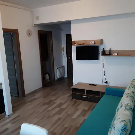 アパート Dorin ママイア